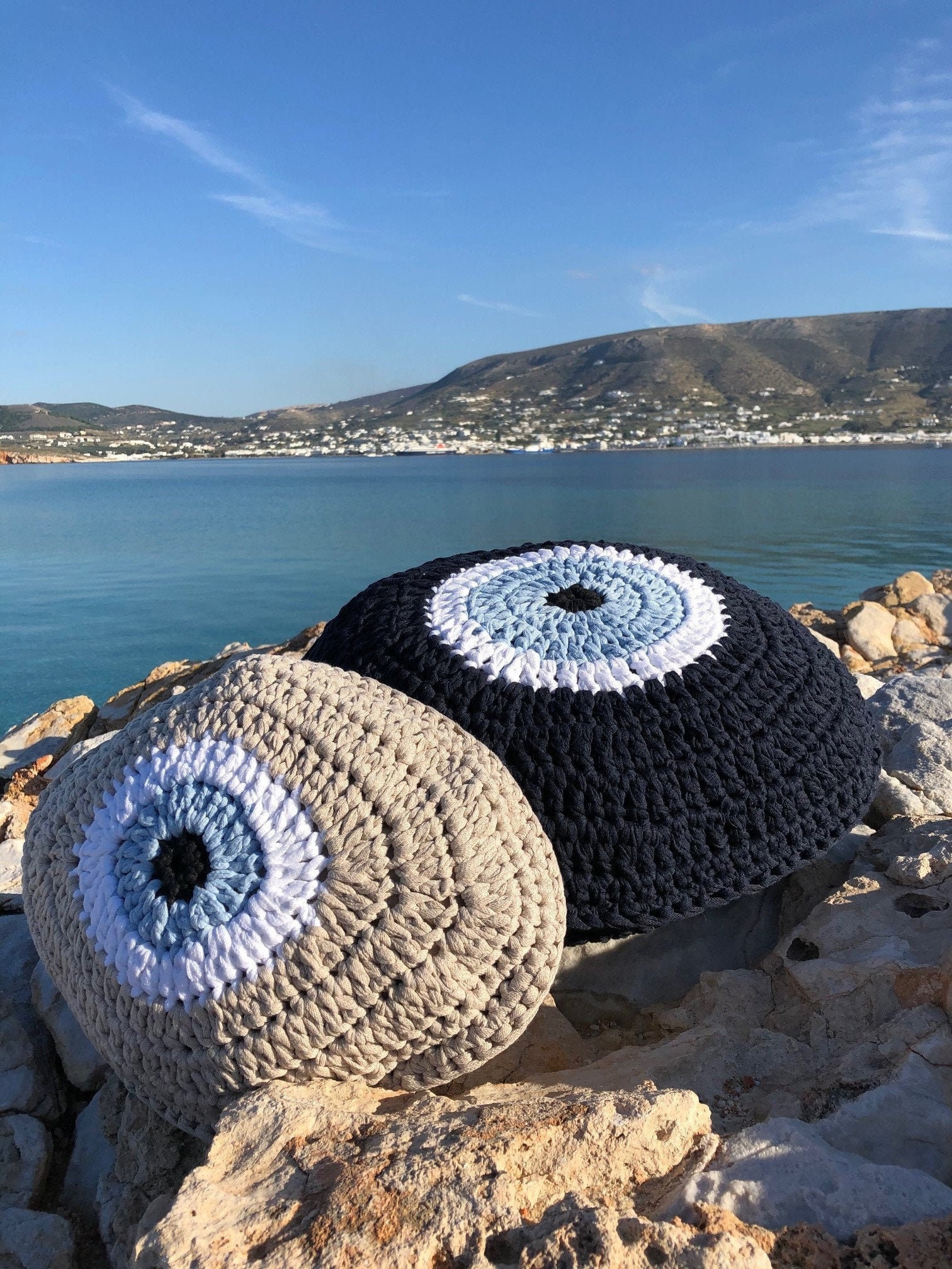 Coussin Rond Oeil Bleu Au Crochet