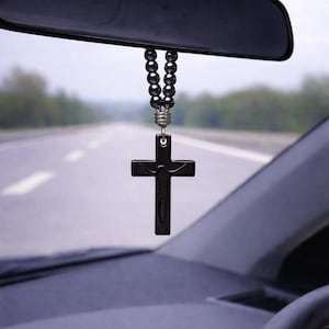 Hematiet kruis autobedel – autobescherming, edelsteenaccessoire, reiscadeau, religieuze sieraden