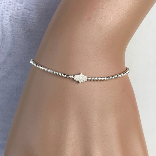 Bracelet main de fatma minimaliste en argent massif