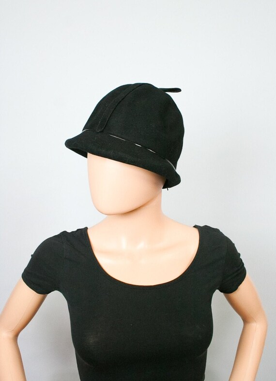 60s Mod Hat 1960s Adolfo II Cloche Black Wool Felt
