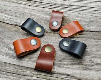 Einzelne Lederband Schnurhalter Kabelbinder Kopfhörer Halter Handgefertigtes Lederzubehör Leder Geschenk für Sie und Ihn