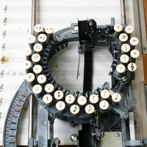 Rare Keaton Music Typewriter image 3