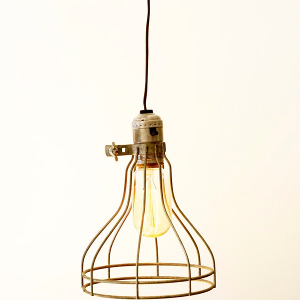 Metal Cage Pendant Lamp