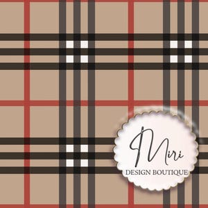 以下が含まれることがあります： 赤と黒の線と白い正方形が入った、タン色のチェック柄。デザインには、黒い筆記体で「Miri DESIGN BOUTIQUE」と書かれたスカラップエッジのロゴが含まれています。