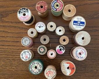 7) Vintage Thread Spools With and Without Thread - 20 Wooden Spools - Sewing Notions - Crafts - Home Decor