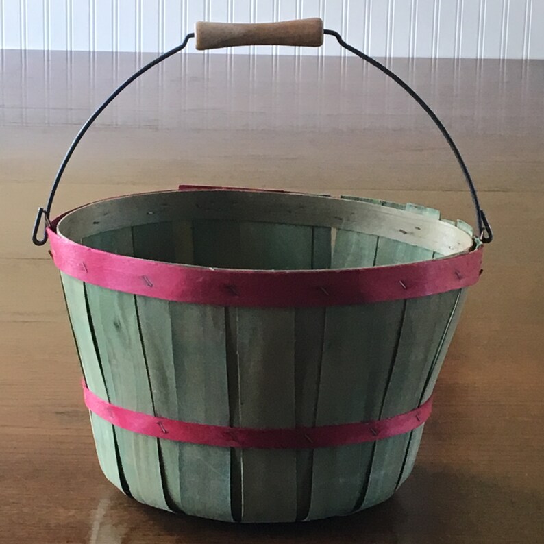 Peck Splint Produce Basket Green With Red Bands Swing Wire And Wood Handle Rustic Farmhouse Decor Orchard Farm Fruit Basket Photo Prop