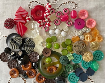7) Vintage Button Assortment - MOP - Metal - Plastic - Bakelite - Wood- Pearl - Crafts Sewing Paper Arts