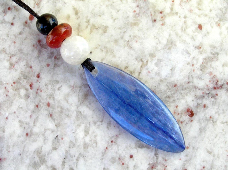 Kyanite Free Form Leaf Shaped Pendant Necklace with Dragon Vein Agate, Red and Black Agate, and Old Jade Beads image 4