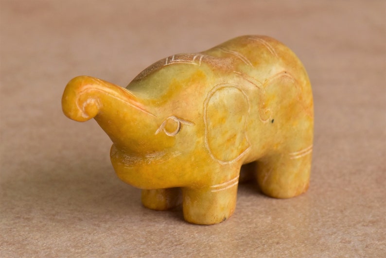 jade elephant figurines