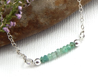 Natural Green Sapphire Gemstone Bar Necklace,September Birthstone Layering Necklace,Delicate Gemstones,Minimal Necklace