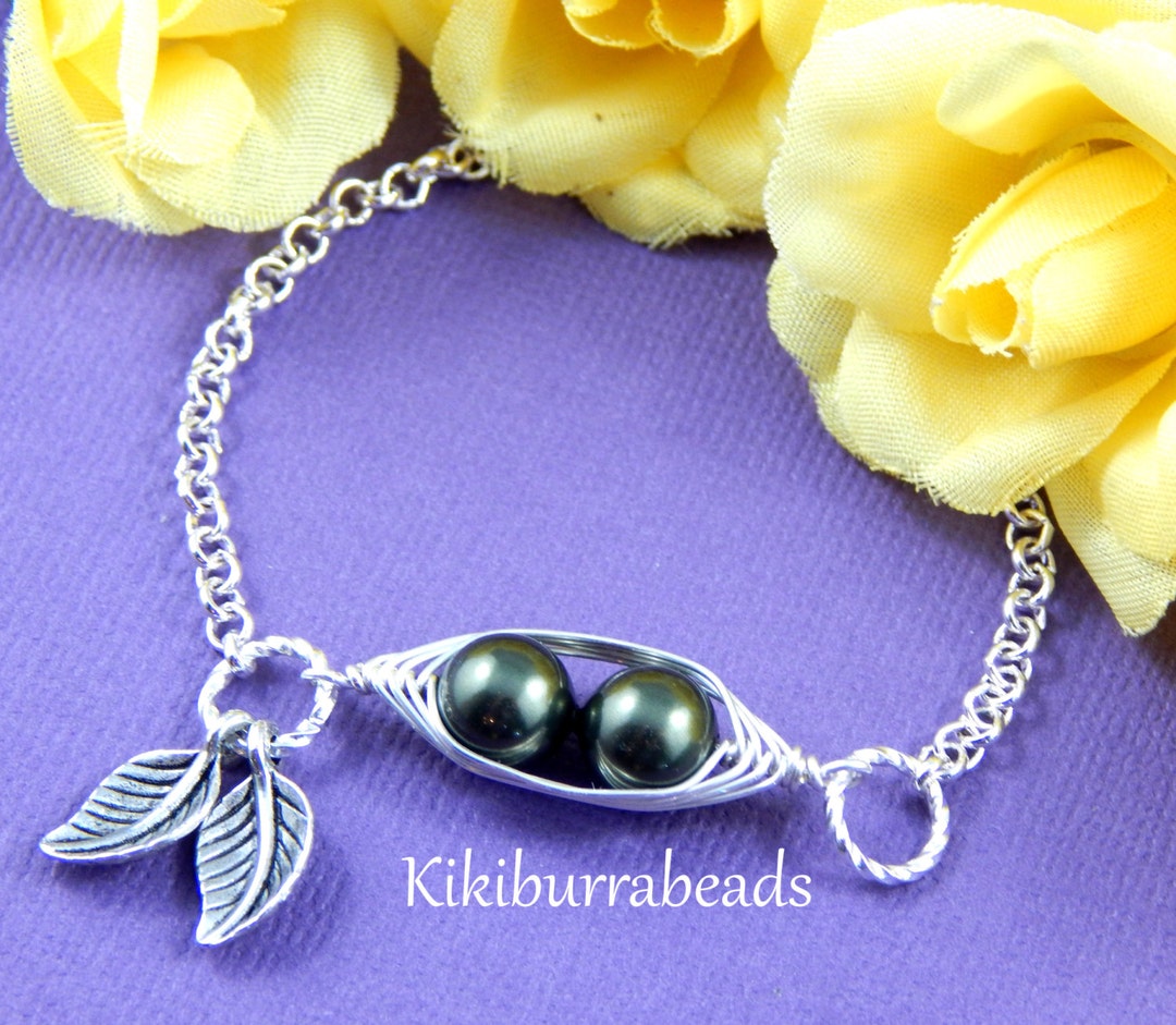 Two Peas in A Pod Bracelet,peas in A Pod,pea Pod Jewelry,mothers