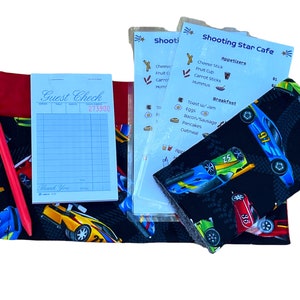 Conjunto de avental de garçom/garçonete infantil, carros de corrida - restaurante de brinquedo, cozinha de brinquedo, cardápios de brinquedo, meio avental infantil