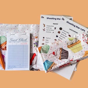 Conjunto de avental infantil para garçonete/garçom - Cupcakes brancos - Restaurante de brinquedo, cozinha de brinquedo, cardápios de brinquedo, aventais infantis