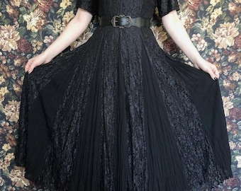 Vintage 90s Nostalgia Lace Maxi Dress // Whimsigoth Black Rayon Grunge Goth Dress // Paneled Godet Skirt Witchy Romantic // Size Medium