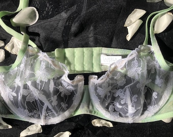 Authentic LA PERLA GLAMOUR Italian Luxury Embroidered Lace Bra - Pastel Green & White Floral - Designer Vintage Lingerie