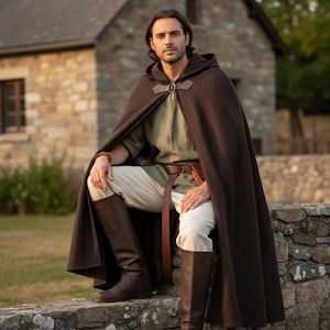 Mittelalter-Kapuzenumhang für Männer – LARP-Gewandung, Renaissance-Jahrmarkt-Outfit, Fantasy-Ranger-Umhang, Samt-Kapuzenumhang