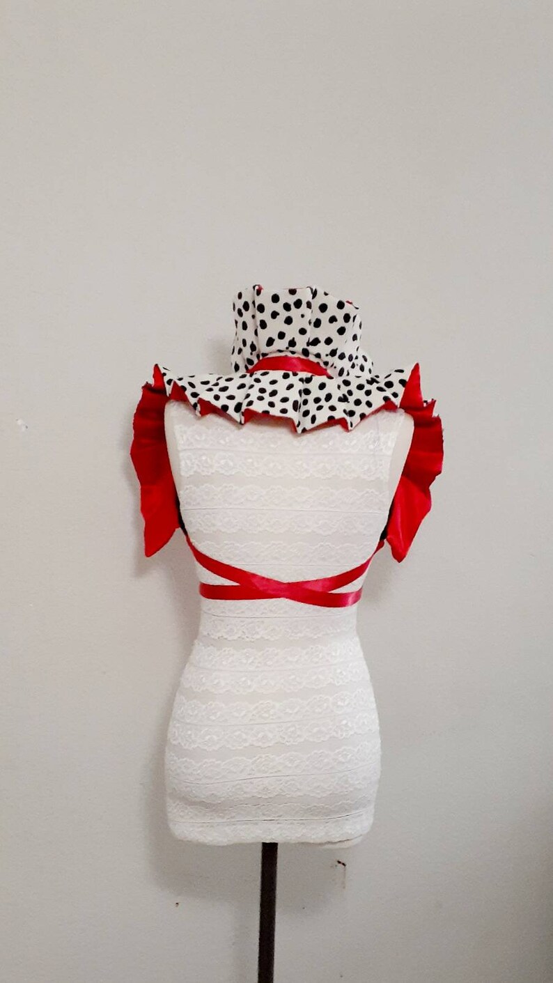Dramatic collar shrug Cosplay dance costume Dalmatian Cruella de Vil Carnival Ringmaster Burlesque Manga Burningman Circus