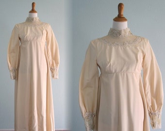 60s Wedding Gown - Vintage Mid Century Wedding Dress by Priscilla of Boston - Lovely 1960s High Waisted Silk Wedding Dress XS S