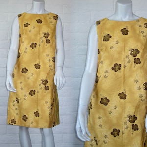 Yellow Shift Dress - Vintage 60s Hawaiian Dress - 1960s Butter Yellow Floral Dress by Royal Hawaiian Tropical Mod Style S M