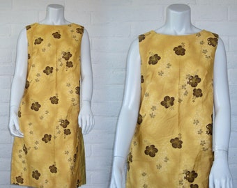 60s Hawaiian Dress - Vintage Golden Yellow Floral Shift by Royal Hawaiian - Cute 1960s Tropical Mod Shift Dress M