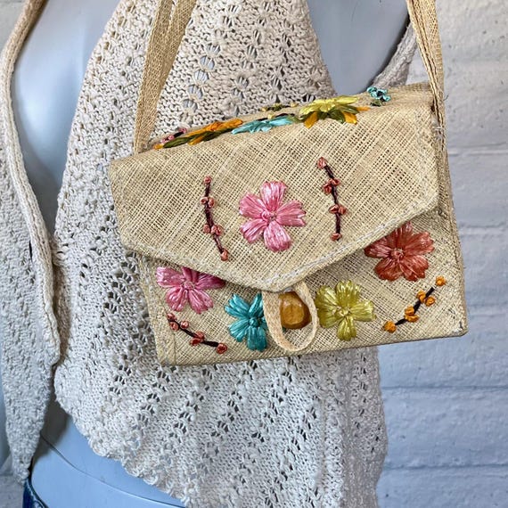 Woven Straw Purse With Flowers - Vintage 60s Raffia Flowers