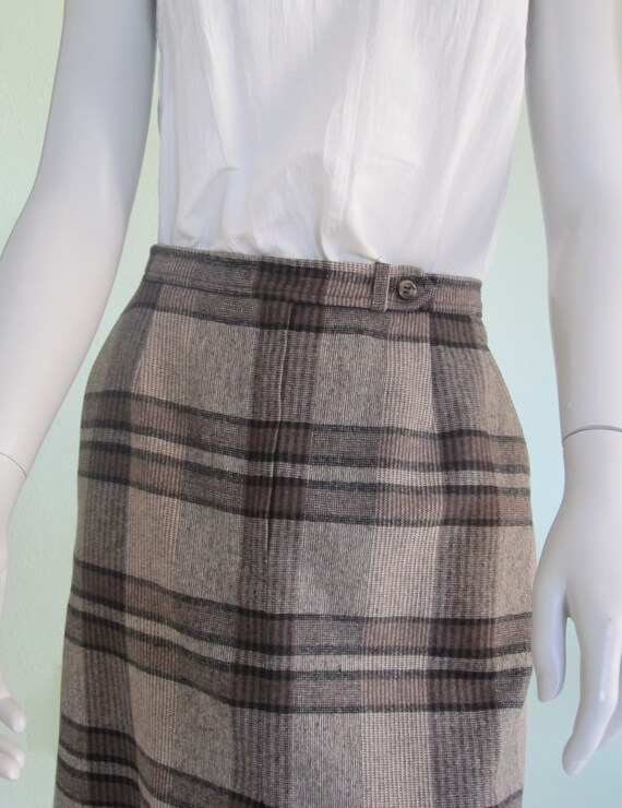 80s Wool Plaid Skirt - Vintage Brown & Black Wool… - image 2