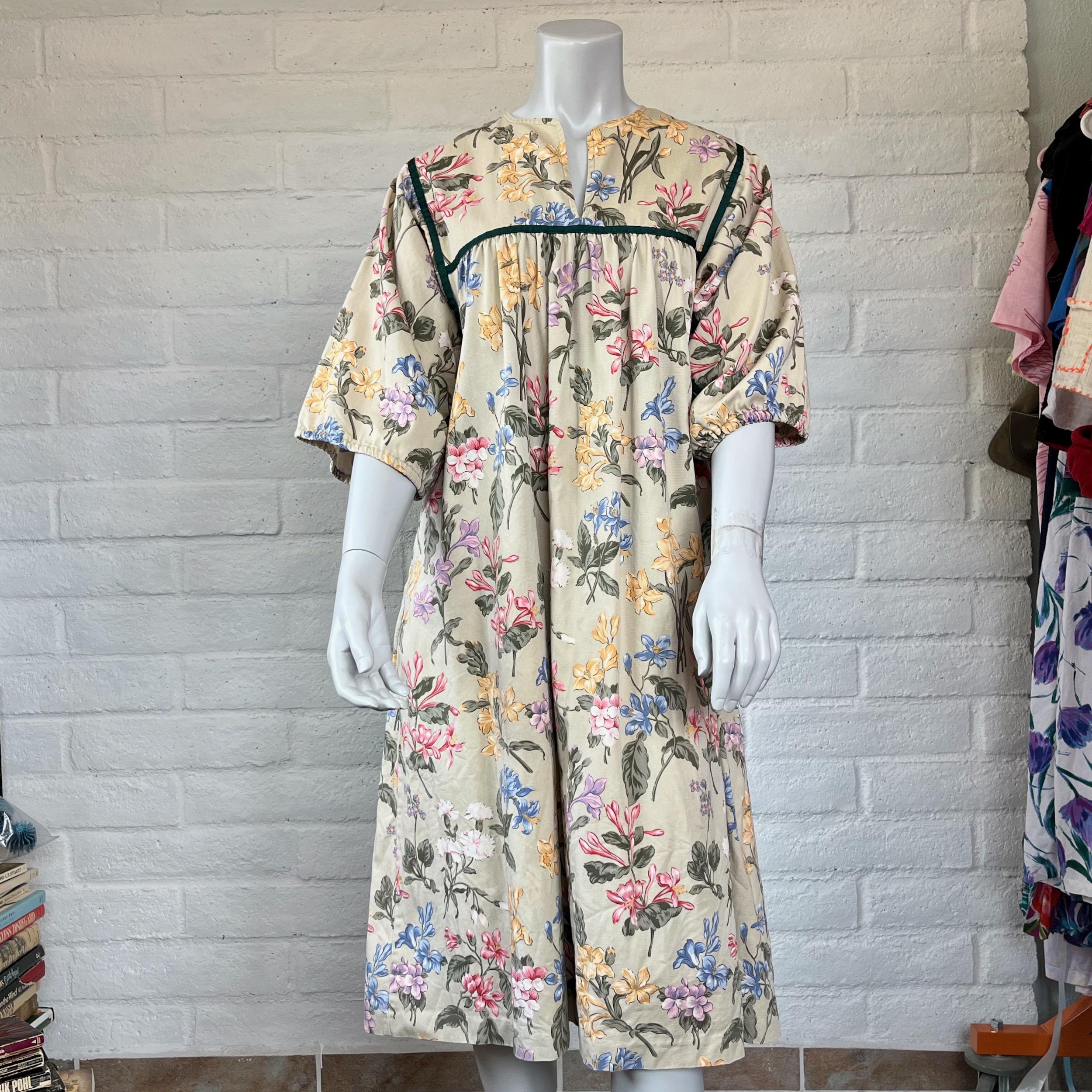 Vintage Egyptian Revival Dress Novelty Print by Krist