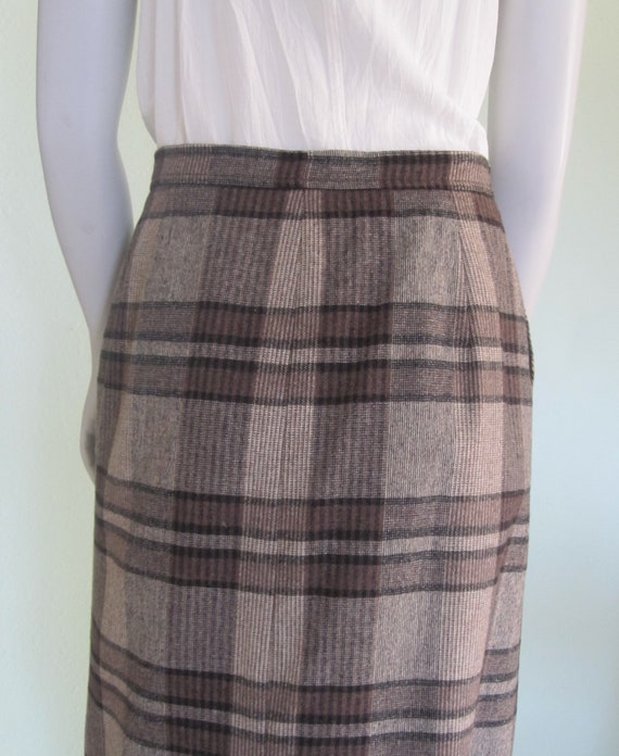 80s Wool Plaid Skirt - Vintage Brown & Black Wool… - image 7