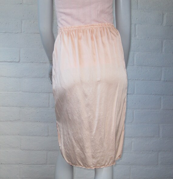 50s Silk Slip Mid Century Peach Silk Half Slip with… Gem
