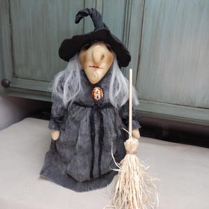 Primitive Grungy Witch Doll: Rustic Halloween Decor