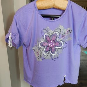Women&#39;s LARGE cotton t-shirt, violet (purple), hand painted flower, wearable art