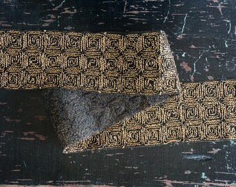 Gold metallic Art Deco style lampshade trimming by the yard 2.5 cm wide