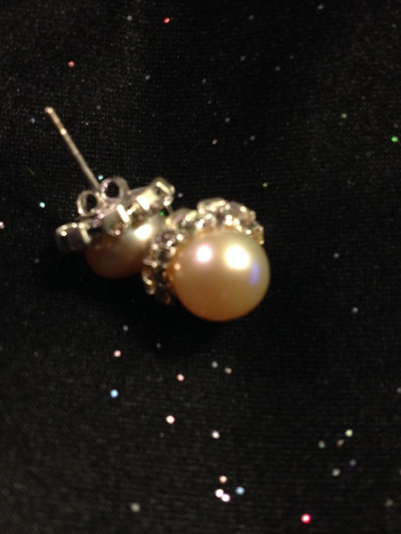 Vintage Light Peach Cultured Akoya Pearl Earrings 