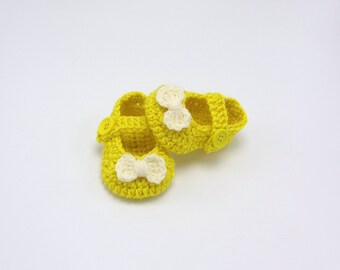Crochet Mary Jane Shoes with Wide Straps and Crochet Bows 3-6 months