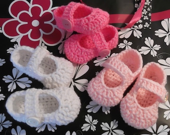 Crochet Mary Jane Style Baby Shoes - available in sizes 3 months to 1 yr