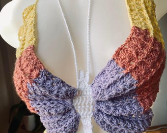 Pangender Pride Crochet Butterfly Halter Top, Boho Festival Crop Top, Letnia odzież z bawełnianej włóczki