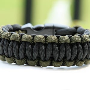 550 Paracord Survival Bracelet - OD Green and Black - more colors to choose from