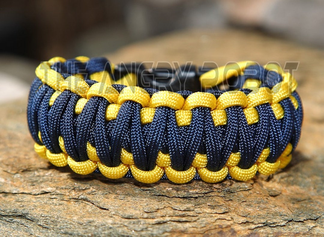 King Cobra Paracord Survival Bracelet with Whistle Buckle (Red, White, Blue) 9