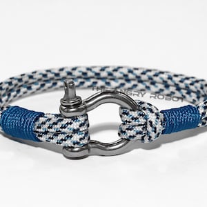 Nautical Paracord Bracelet with Bow Shackle - Arctic Digital and Blue