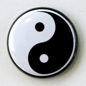 Ying Yang Black And White - Button Pinback Badge 1 inch
