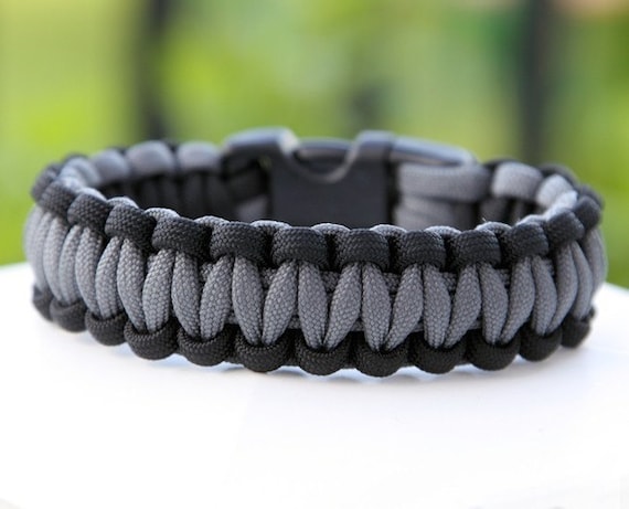 550 Paracord Survival Bracelet Black and Gray 