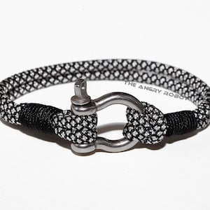 Nautical Paracord Bracelet with Shackle - Silver Diamonds and Black