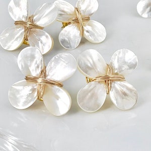 Mother of Pearl Flower Earrings I Elegant Statement Jewelry | Everyday Special Occasions Bride | Bridesmaid Gifts Wedding Jewelry 0358