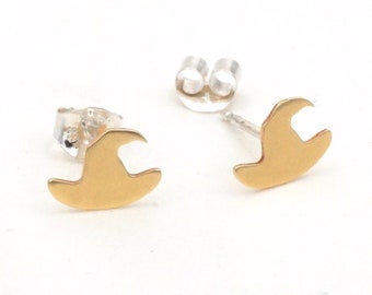 Witch Hat Stud Earrings Halloween Holiday jewelry cute spooky trick or treat brass silver gold 9mm cut out design simple everyday H003