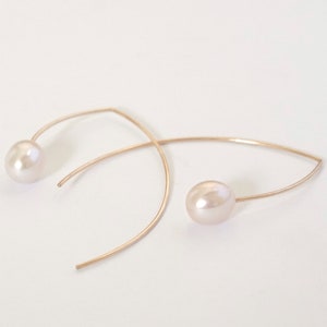 Pearl Curved Drop Earring Dangles Open Hoop Pearl Earrings Oval Hoop ...