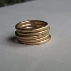 2 mm runde Stapelringe mit mattem Finish, massives 14-karätiges Gelbgold, massives 18-karätiges Gold, massives Sterlingsilber, Messing, minimalistischer Schmuck, einfach 0053 Bild 1