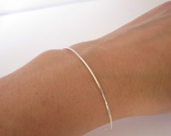 Thin 1.3mm Cuff Bracelet: Delicate and Elegant Jewelry for Any Occasion 0178