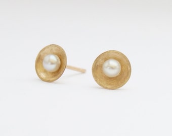 Dome Pearl Stud Earring with white pearl in center minimal geometric bridesmaid everyday boho 0085