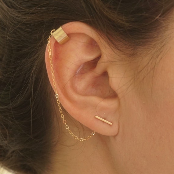 10mm Staple Bar Stud Earrings With Single Chained Ear Cuff 14k