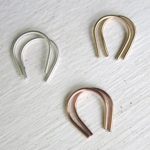 Short Curved Dangle Arc Earrings Wishbone Earring U-shaped earring Upside Down Teardrop Hoop minimalist everyday 0019